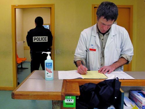 Patrick Chariot - consultations de gardés à vue aux urgences de l’hôpital Jean-Verdier